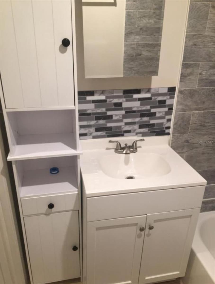 NEW INGLESIDE SUB - Residential Lease