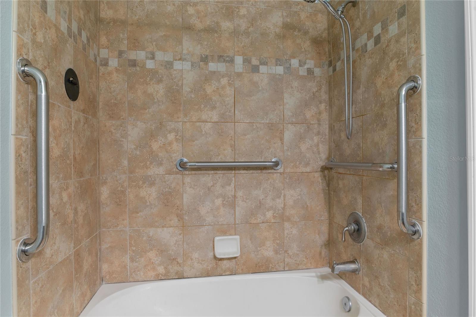 ENCLAVE/MAITLAND A-F - Residential