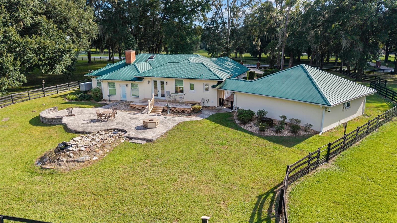 TURNING HAWK RANCH - Residential