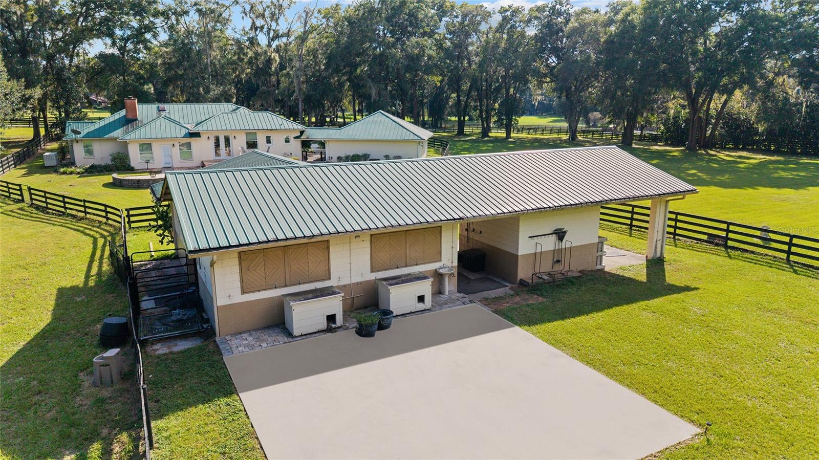 TURNING HAWK RANCH - Residential