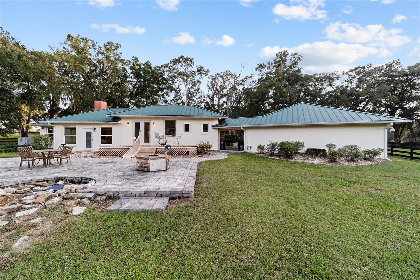 TURNING HAWK RANCH - Residential