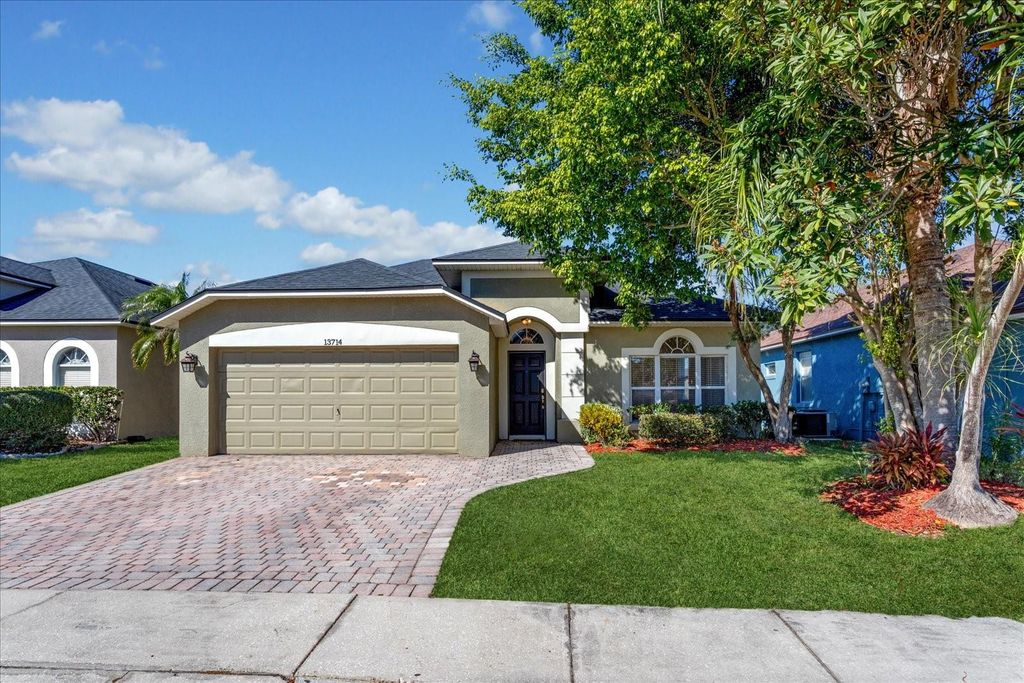 Photo of 13714 Huntwick Drive, Orlando, FL 32837 (MLS # O6372592)