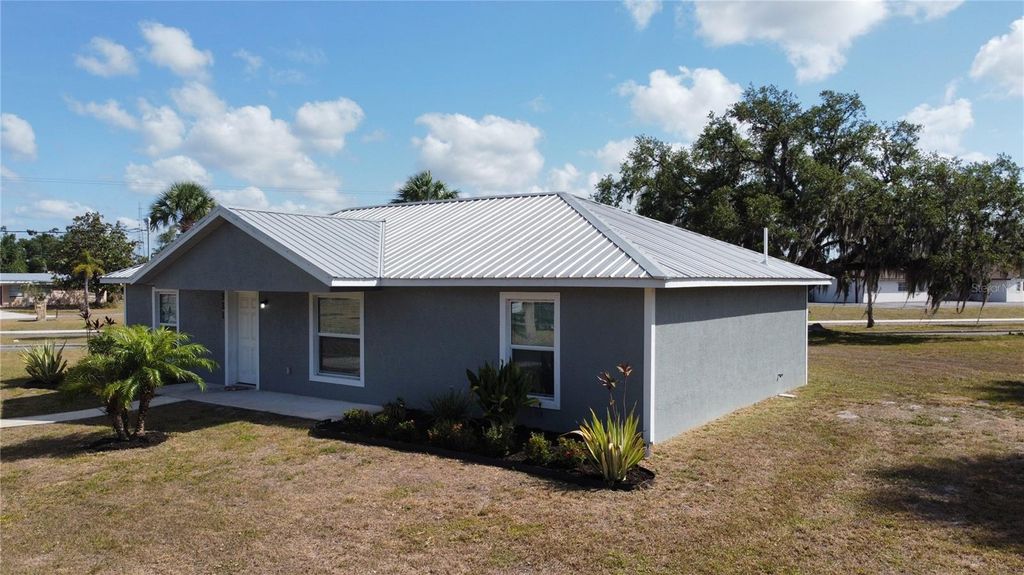 Photo of 521 Gloria Avenue, Arcadia, FL 34266 (MLS # C7509514)