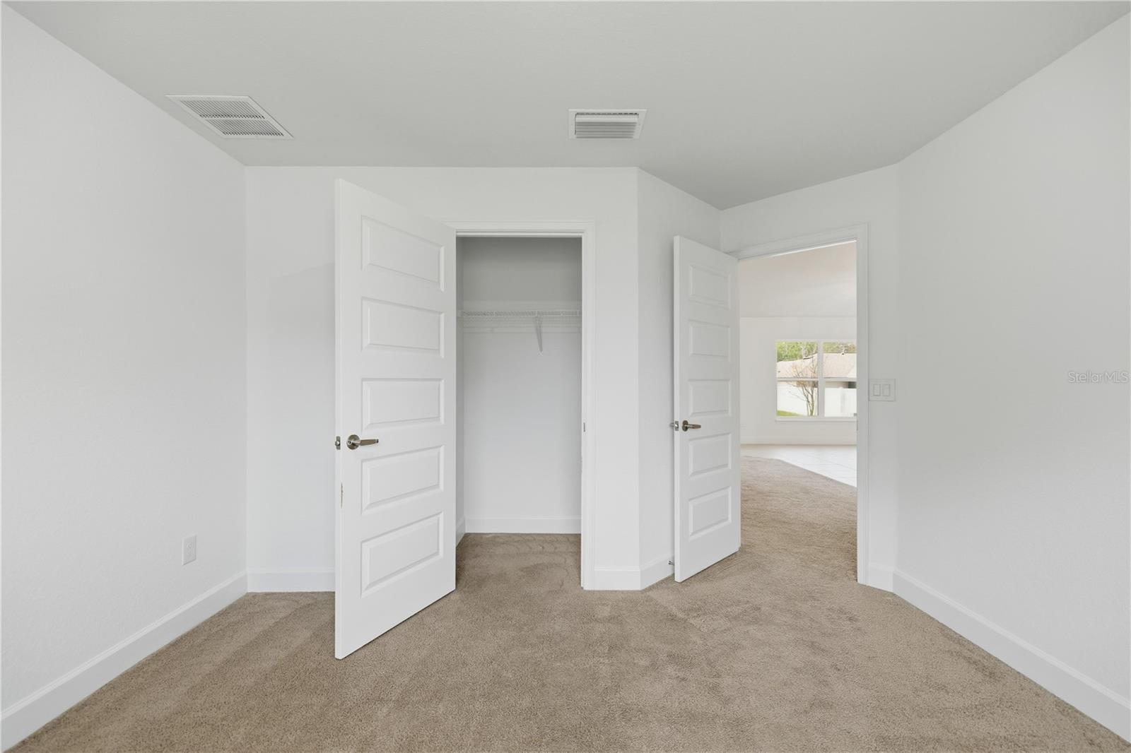 MARION OAKS 05 - Residential