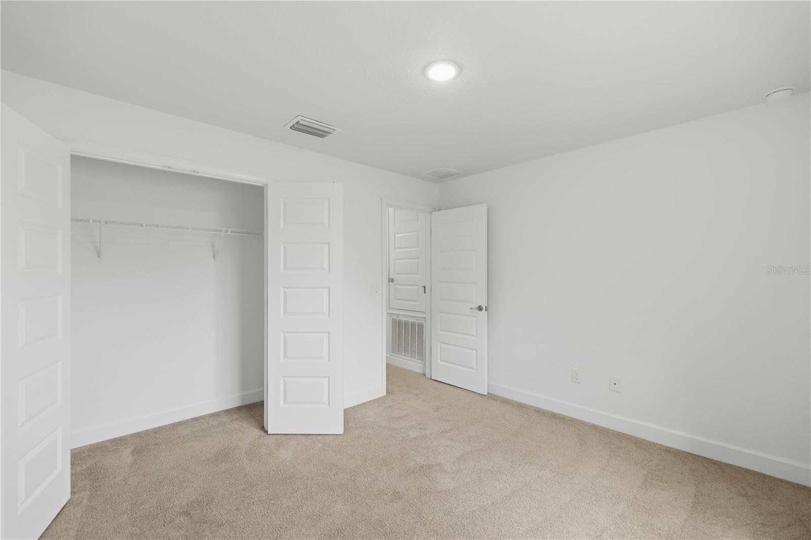 MARION OAKS 05 - Residential