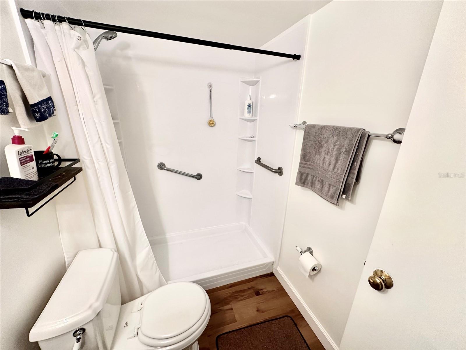 WAVERLY TOWERS CONDO - Residential