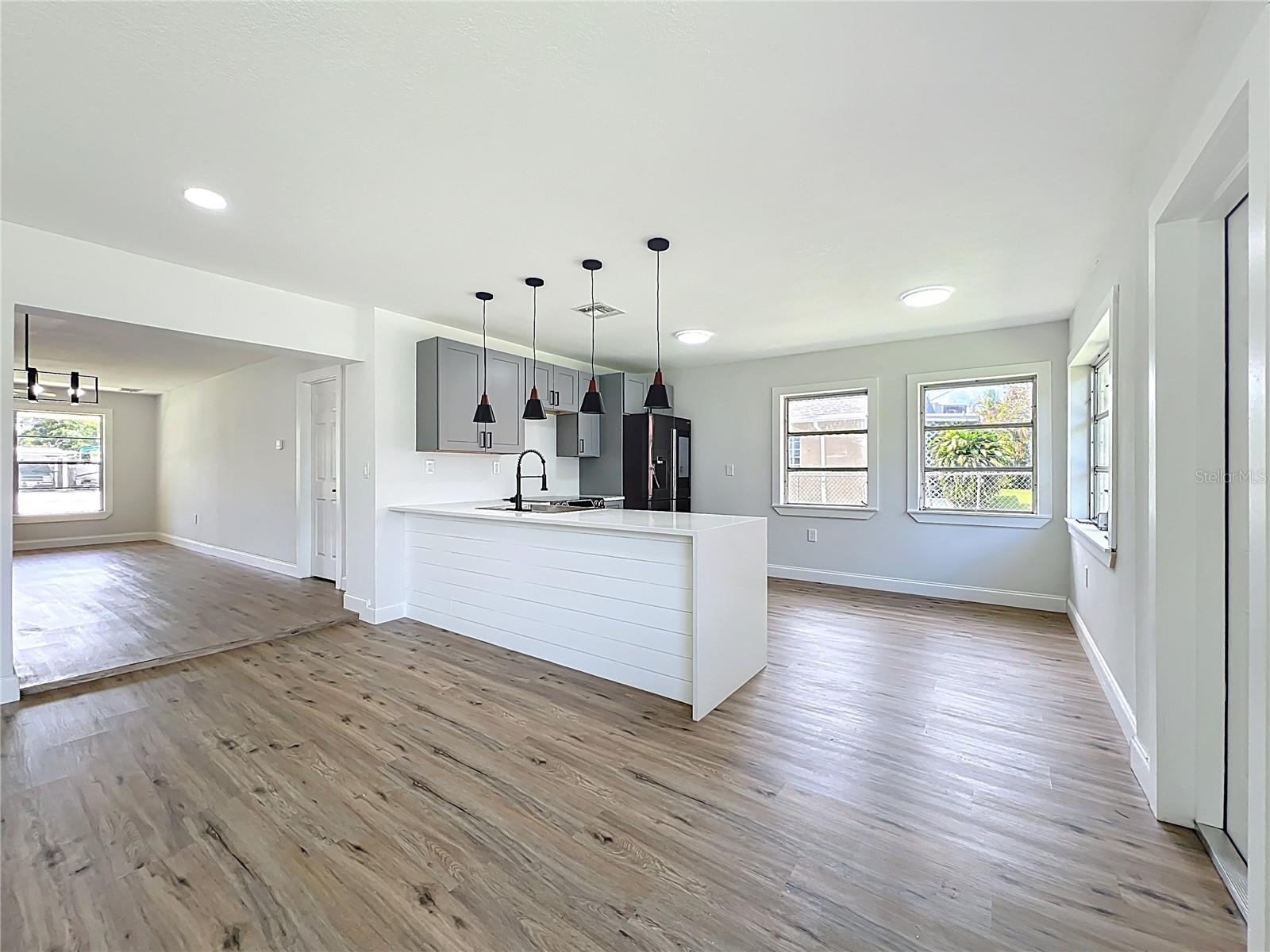 CRESTHAVEN HOMES SEC 1 - Residential