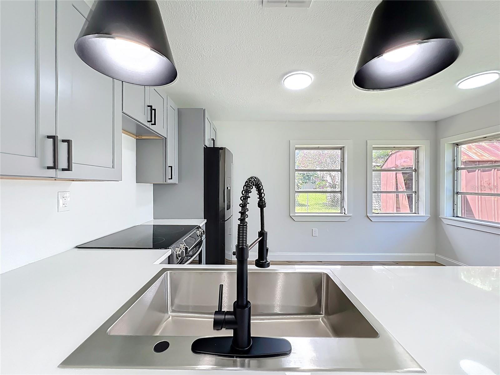 CRESTHAVEN HOMES SEC 1 - Residential