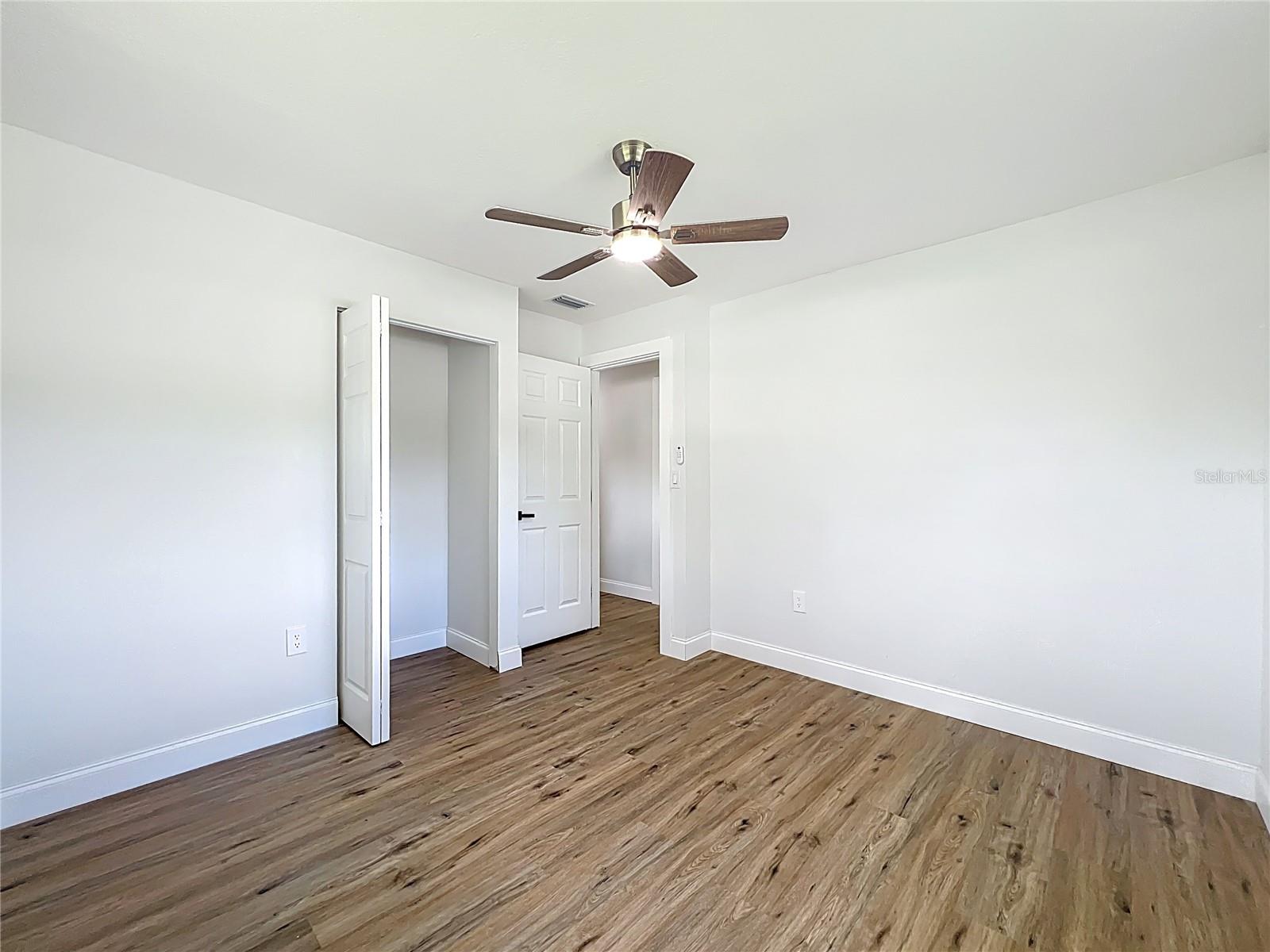 CRESTHAVEN HOMES SEC 1 - Residential