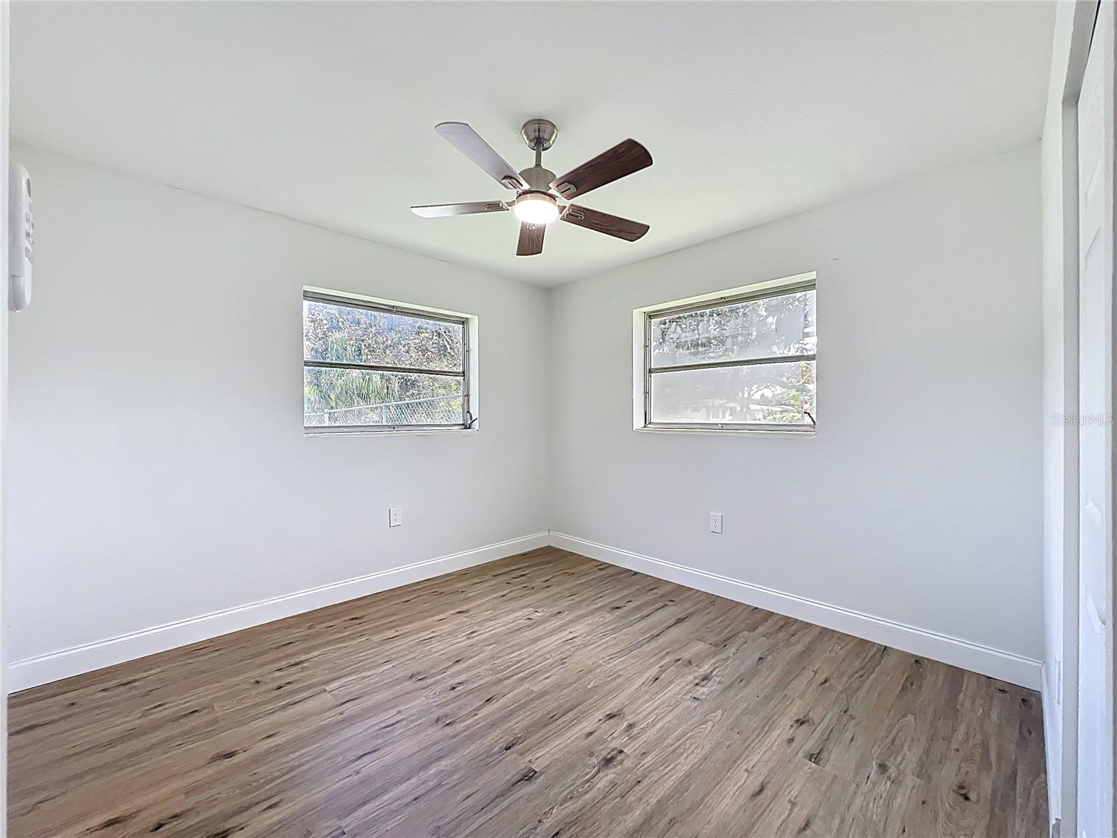 CRESTHAVEN HOMES SEC 1 - Residential