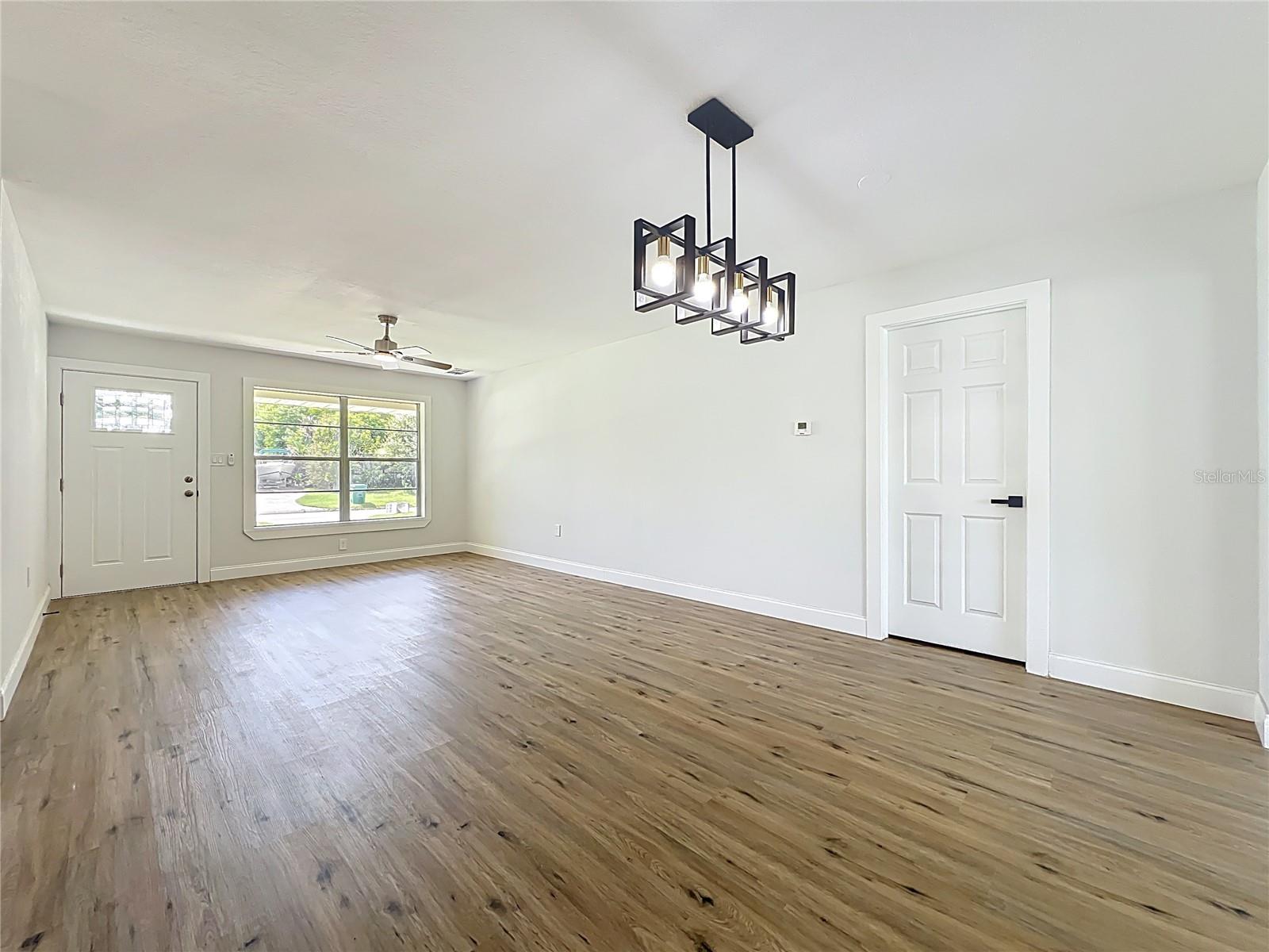 CRESTHAVEN HOMES SEC 1 - Residential