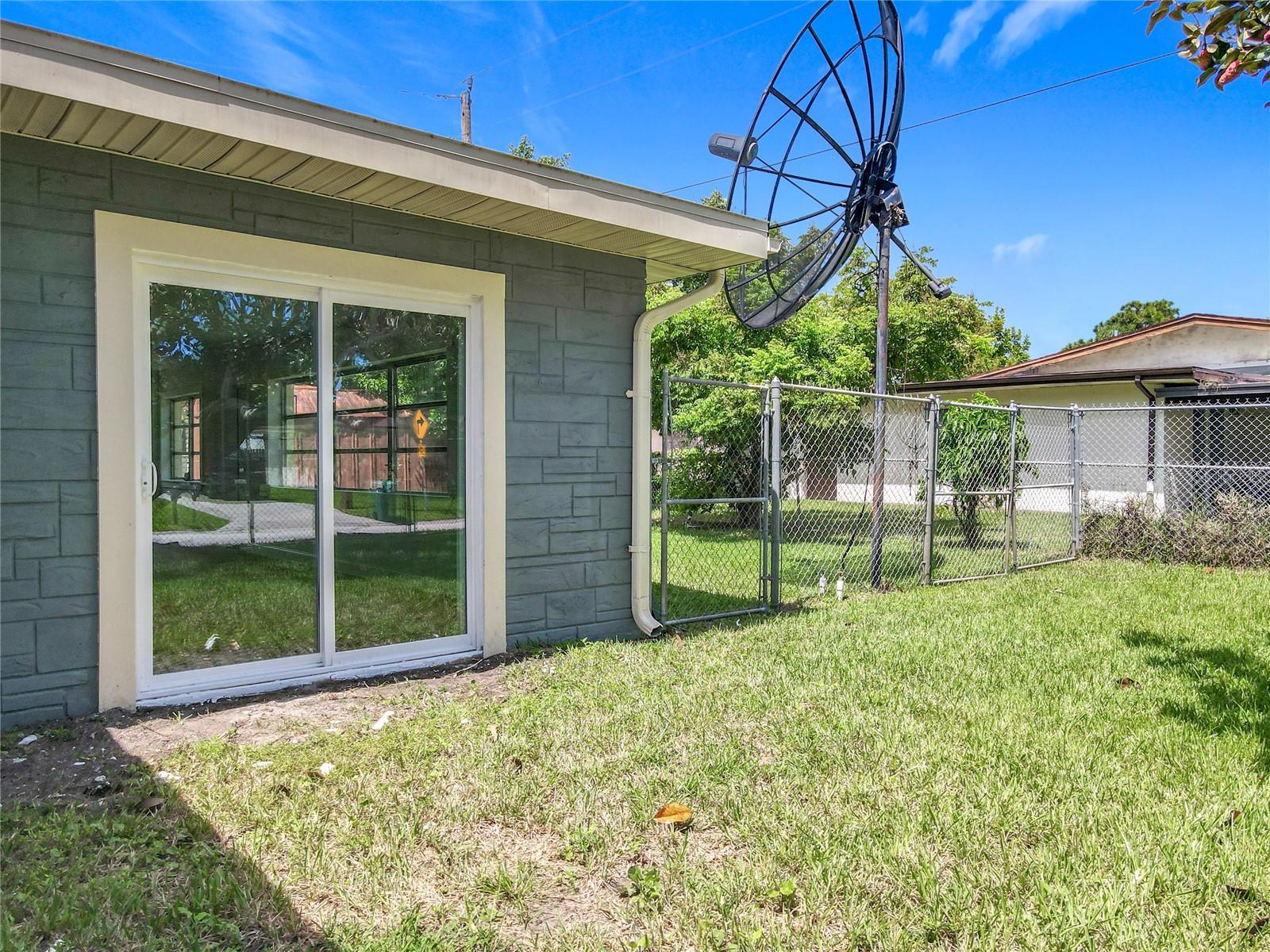 CRESTHAVEN HOMES SEC 1 - Residential