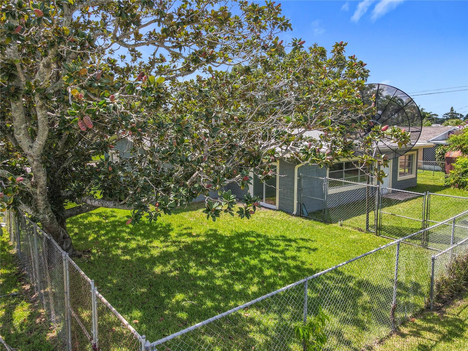 CRESTHAVEN HOMES SEC 1 - Residential