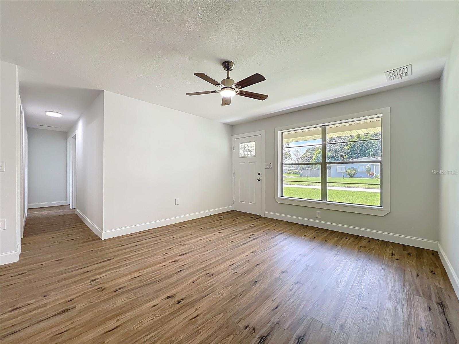 CRESTHAVEN HOMES SEC 1 - Residential