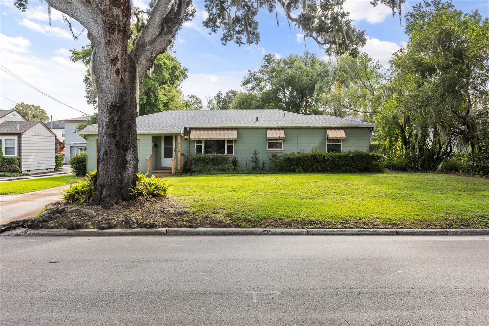 1409 N WESTMORELAND DRIVE