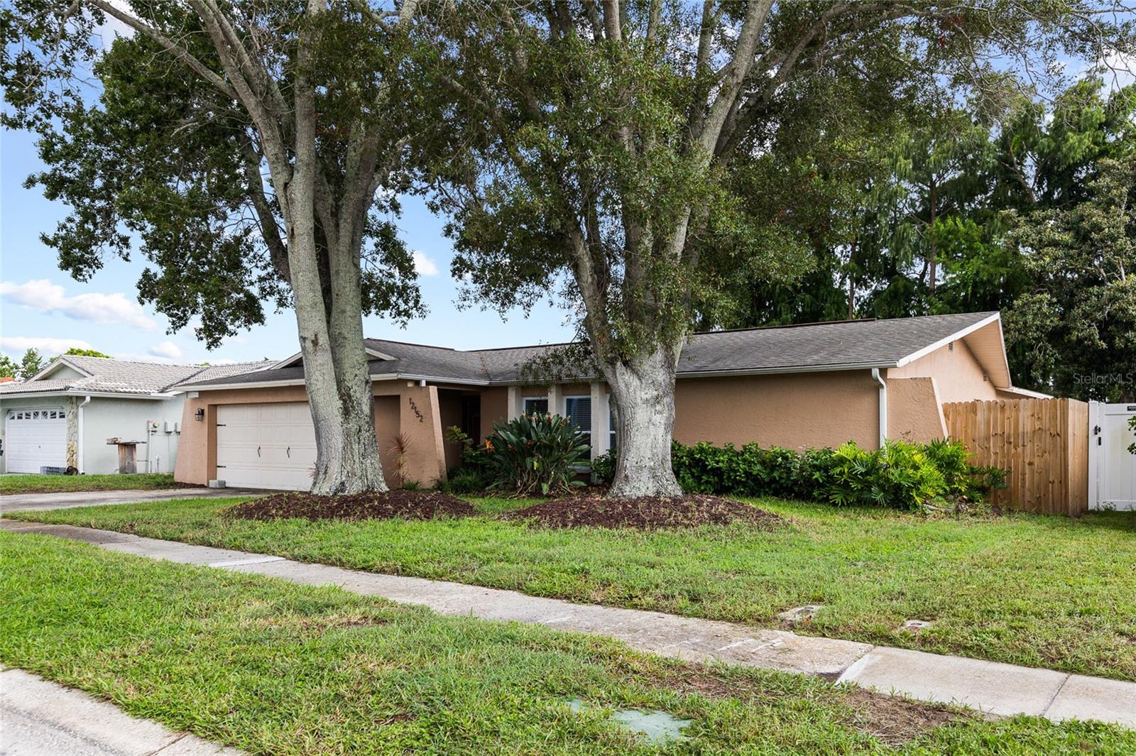 12152 BONNIE TERRACE