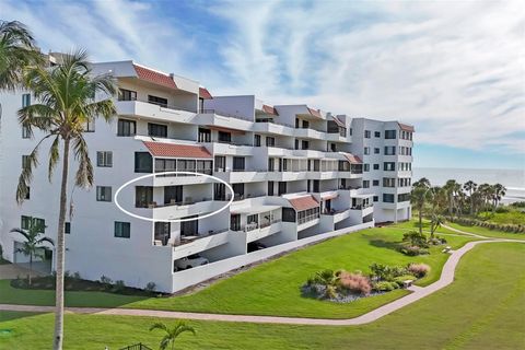 Photo of 1425 Gulf Of Mexico Drive #208, Longboat Key, FL 34228 (MLS # A4671888)
