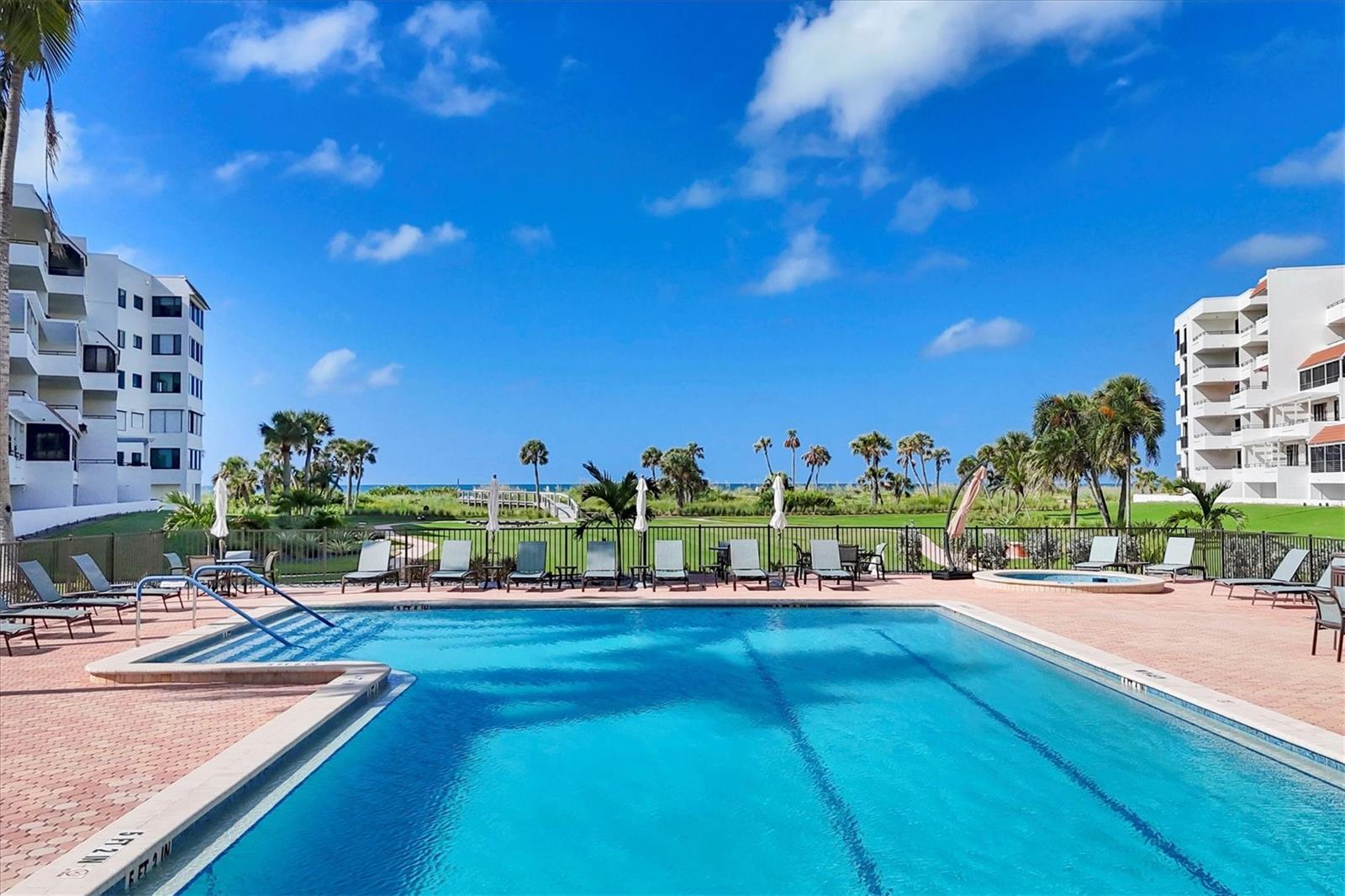 PLAYERS CLUB IV - Residential