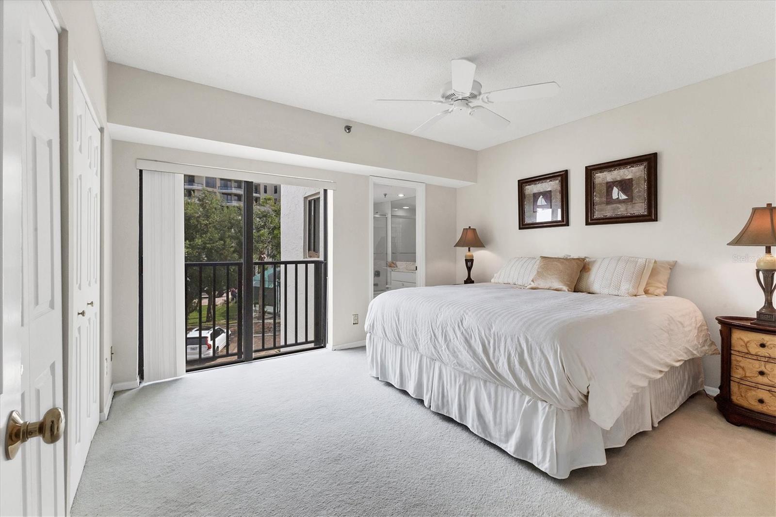 PLAYERS CLUB IV - Residential