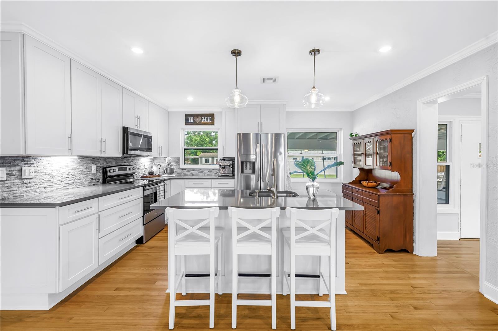 LAKEWOOD ESTATES SEC C - Residential Lease