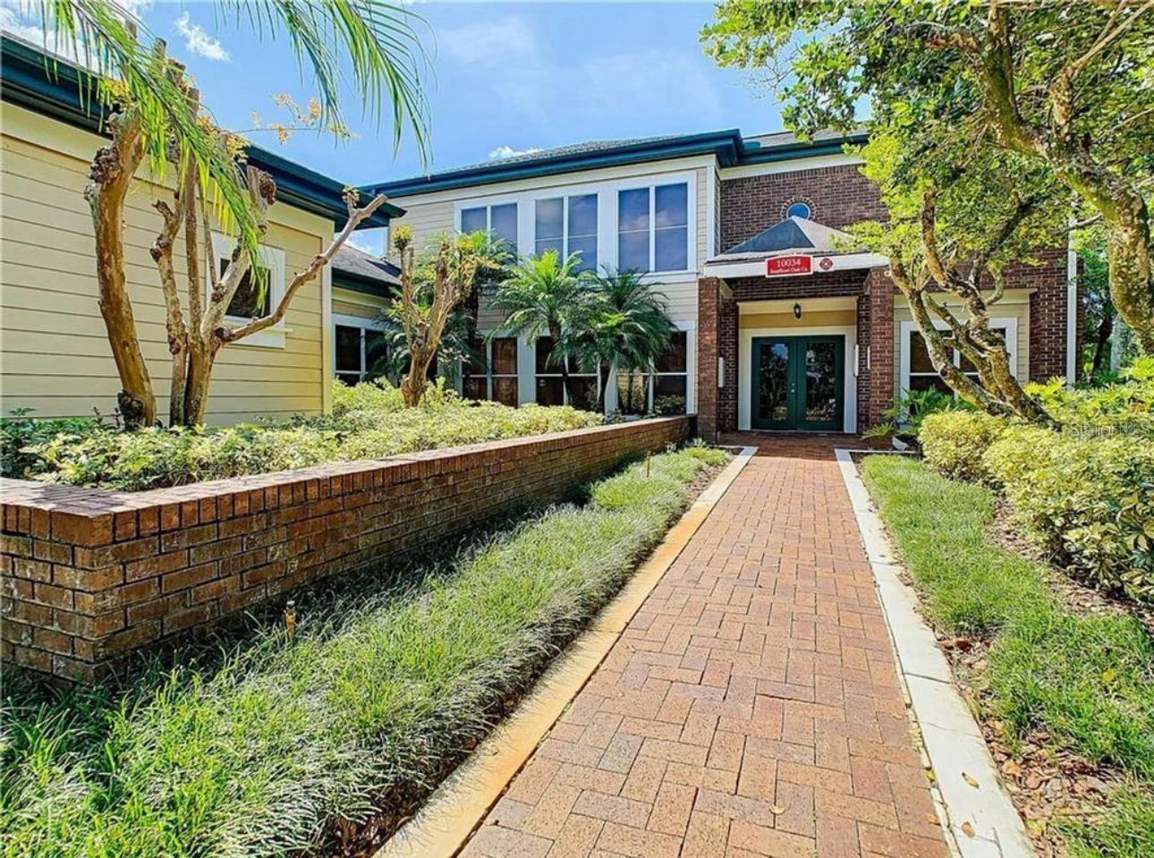 THE LANDINGS OF TAMPA A CONDOM - Residential Lease