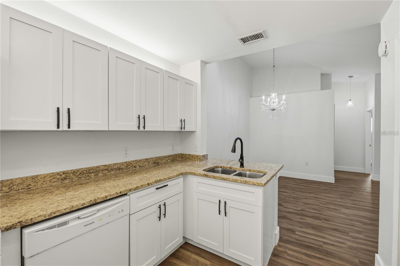 LOVELAND COURTYARDS PH 03 - Residential