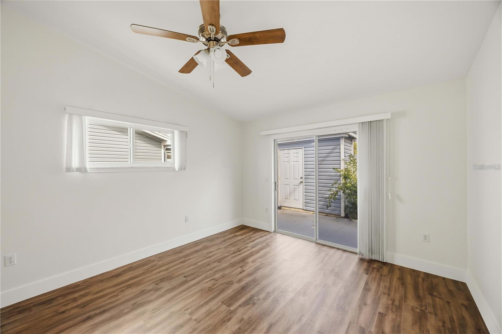 LOVELAND COURTYARDS PH 03 - Residential
