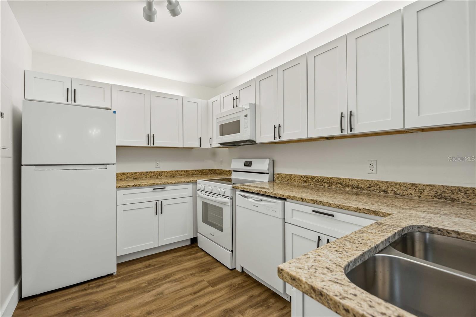 LOVELAND COURTYARDS PH 03 - Residential