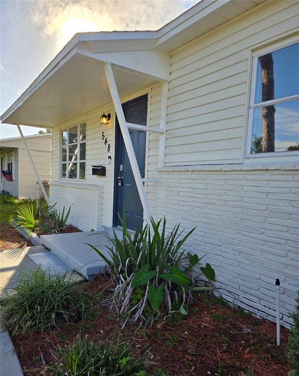 Photo of 548 47th Avenue N, St Petersburg, FL 33703 (MLS # TB8436066)