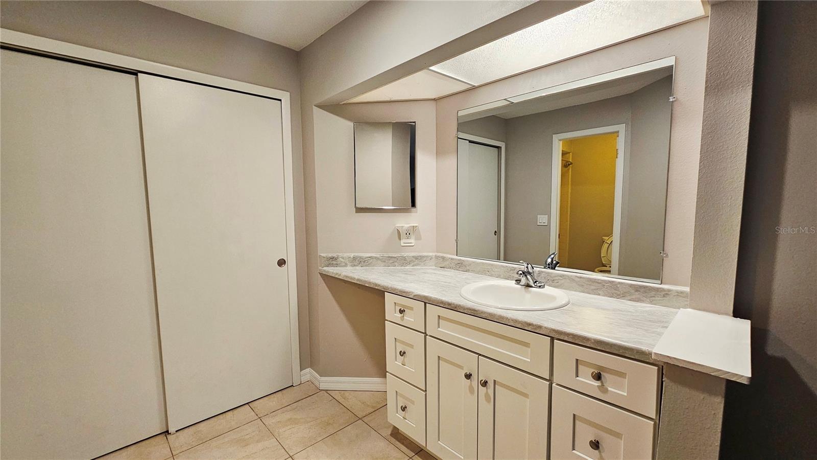 SANCTUARY AT BAY HILL CONDO - Residential Lease