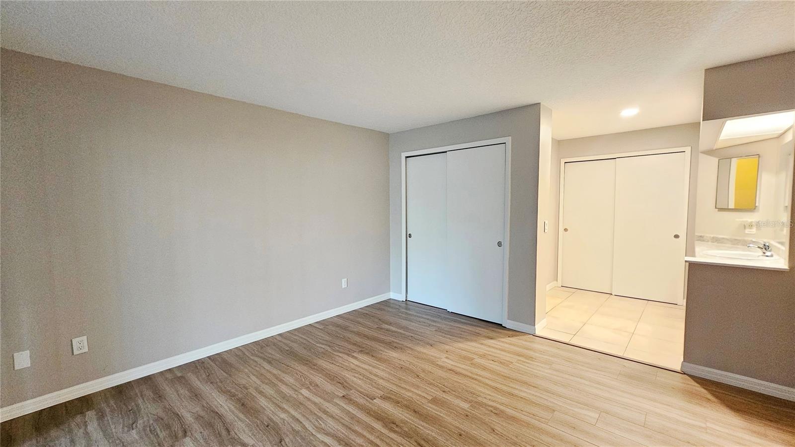 SANCTUARY AT BAY HILL CONDO - Residential Lease