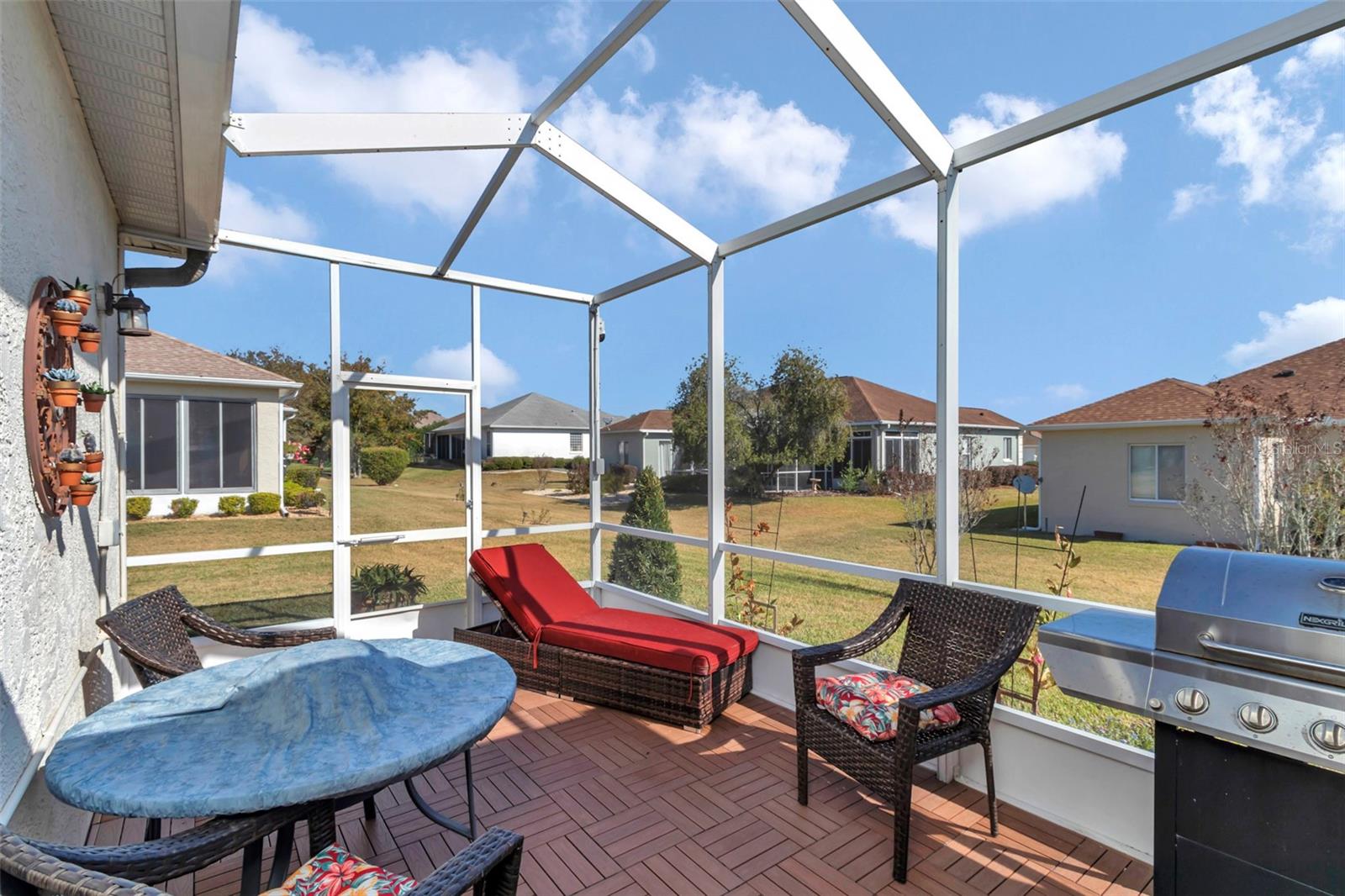 OCALA PALMS - Residential