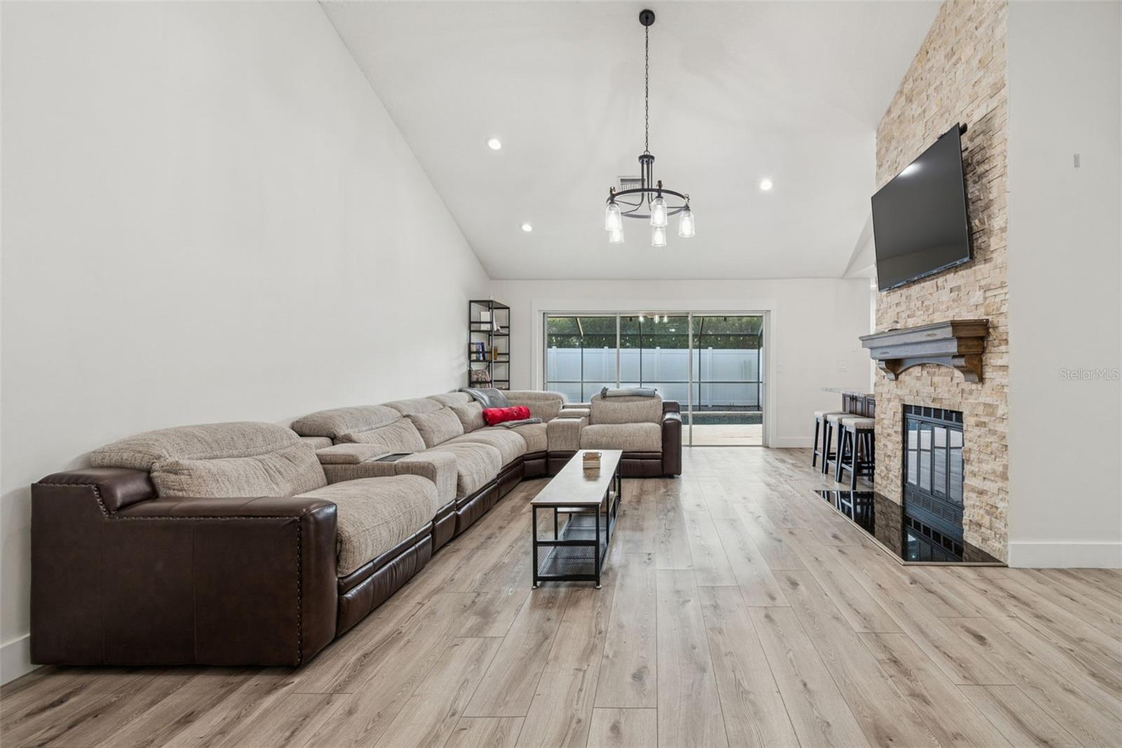 15007 REDCLIFF DRIVE