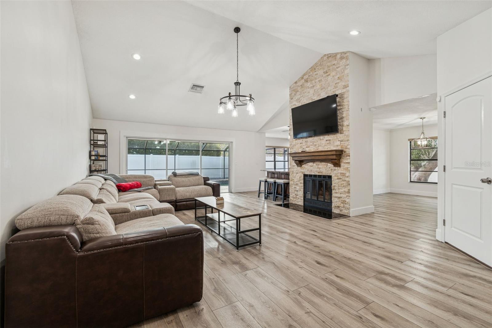 15007 REDCLIFF DRIVE