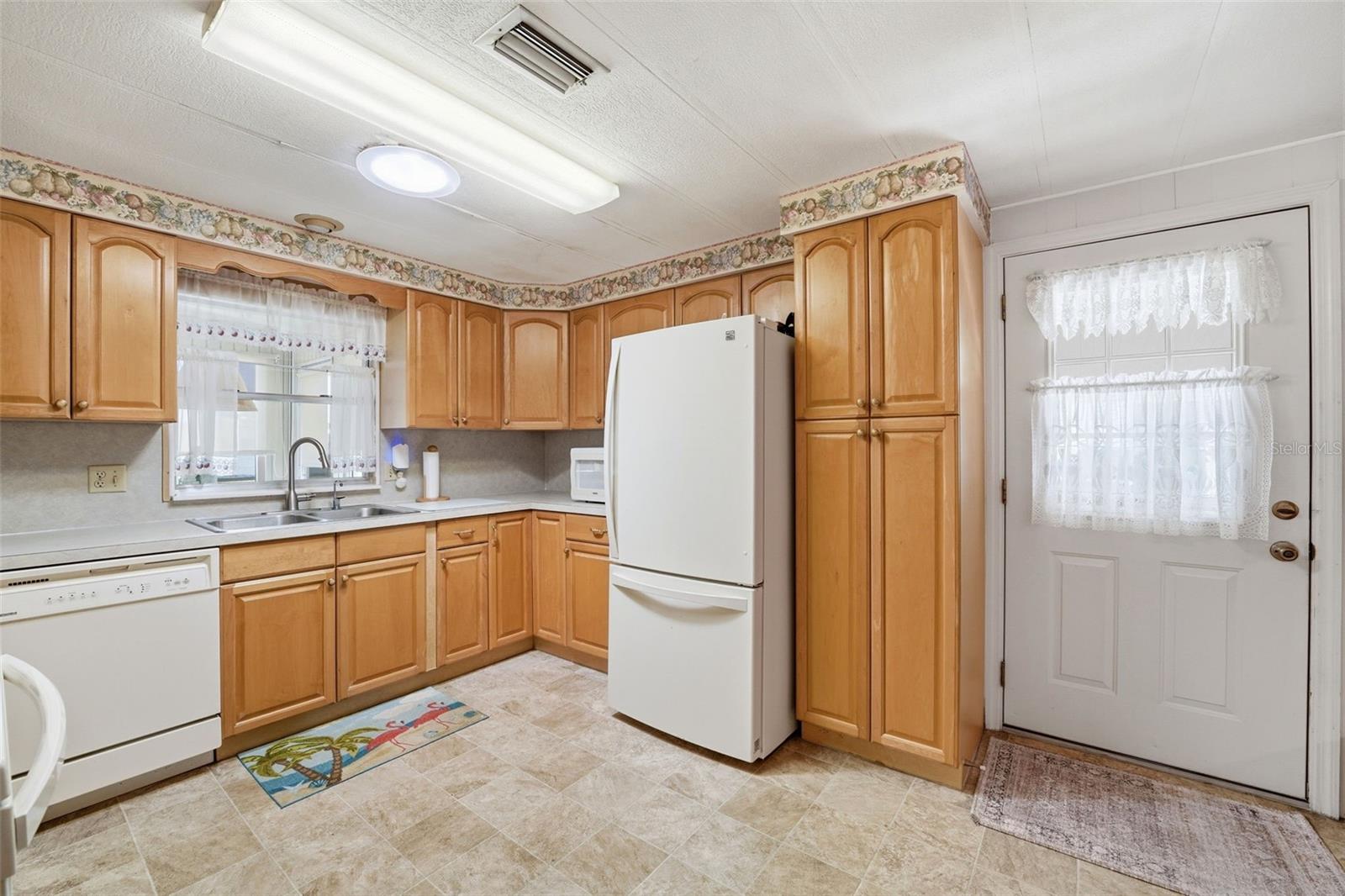 LAZY RIVER MHP - Residential