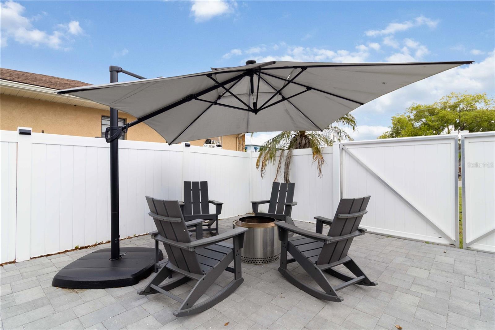 TROPICAL HARBOR SEC 3 - Residential