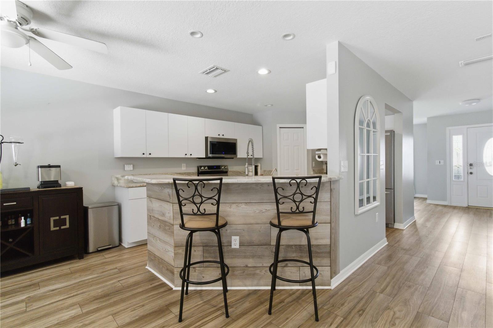 TROPICAL HARBOR SEC 3 - Residential