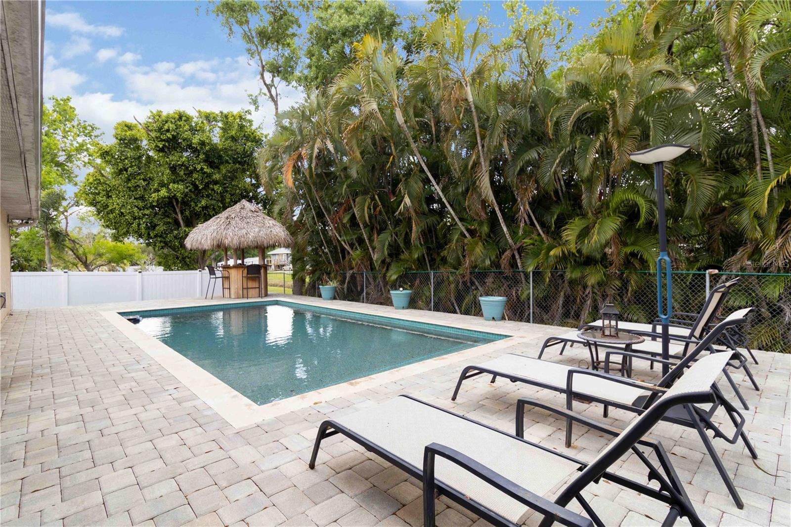 TROPICAL HARBOR SEC 3 - Residential