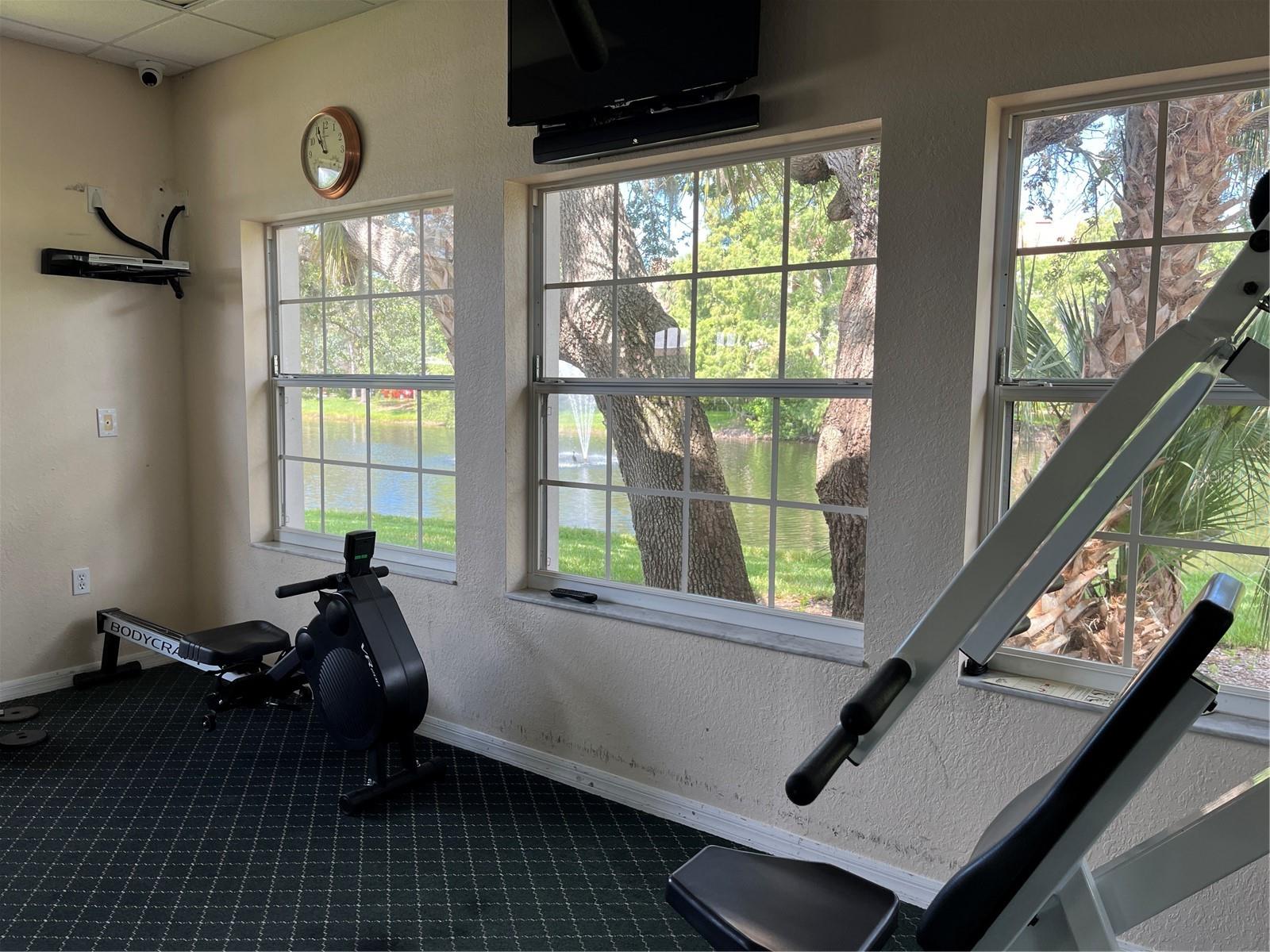 PLAZA DE FLORES - Residential Lease