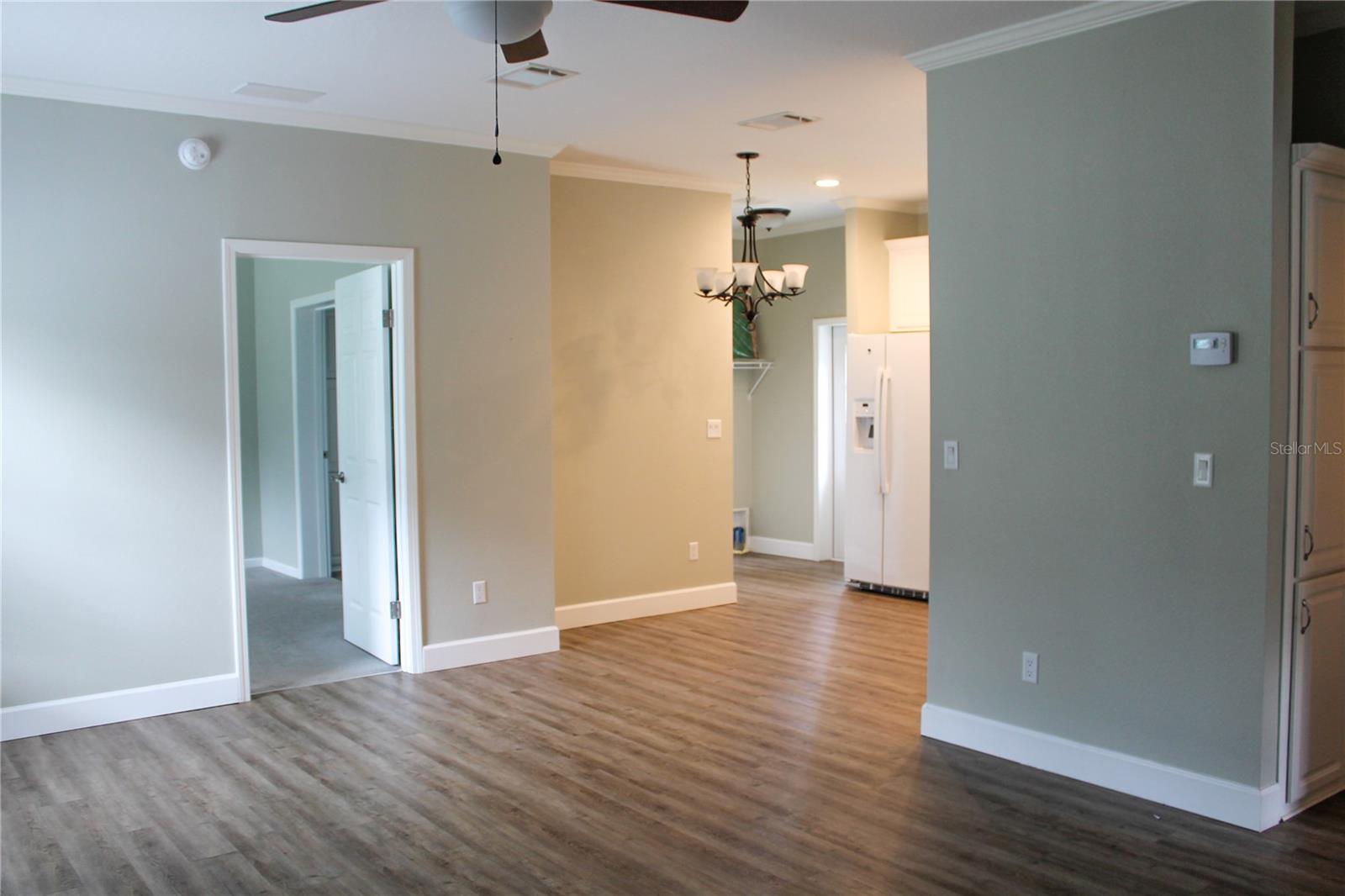 HOOD MANOR ESTATES - Residential Lease