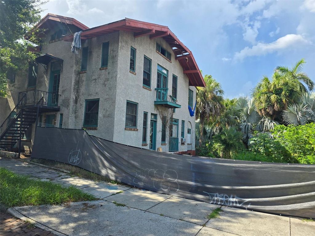 Photo of 651 10th Ave S, St Petersburg, FL 33701 (MLS # O6336569)