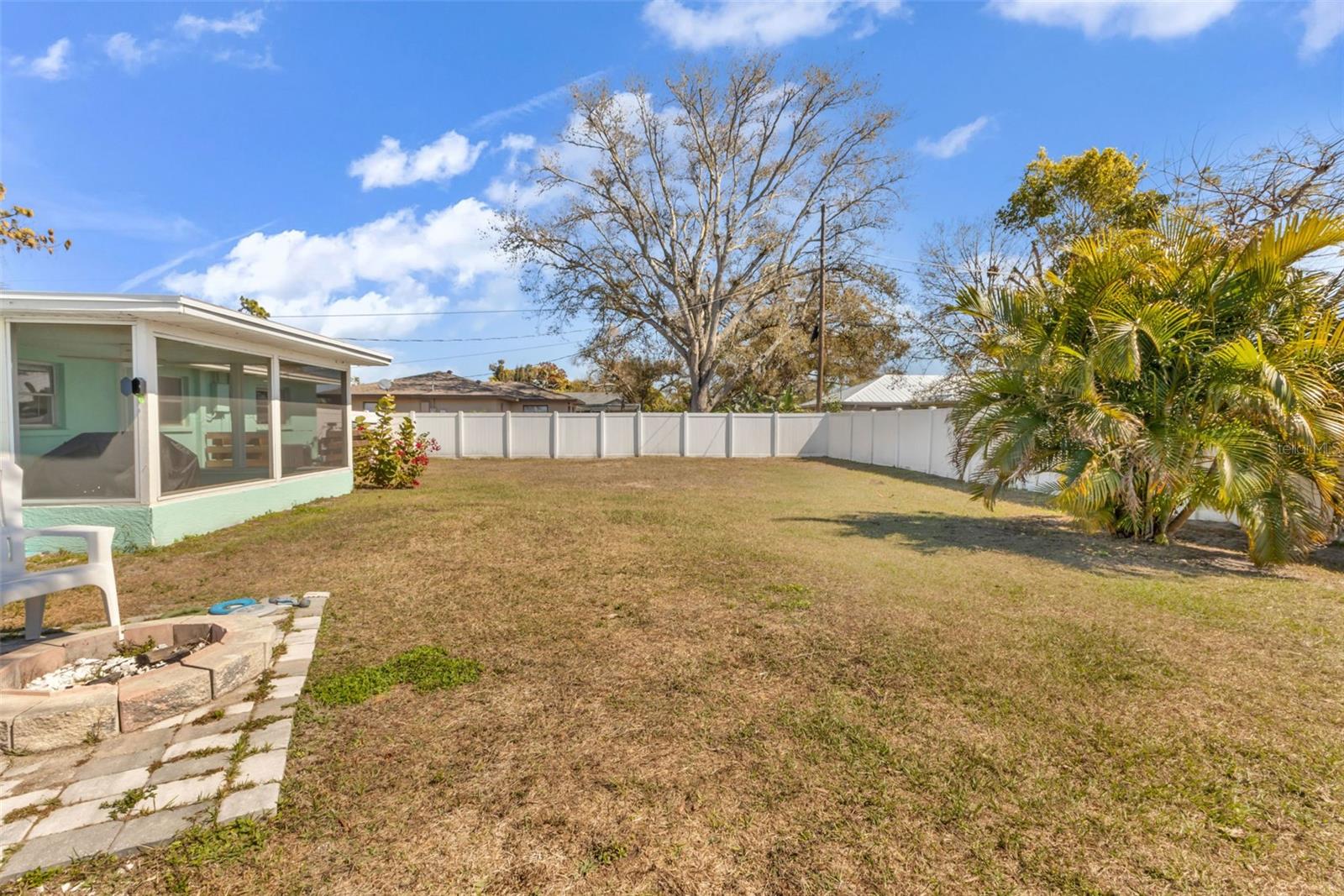 SOUTH VENICE - Residential