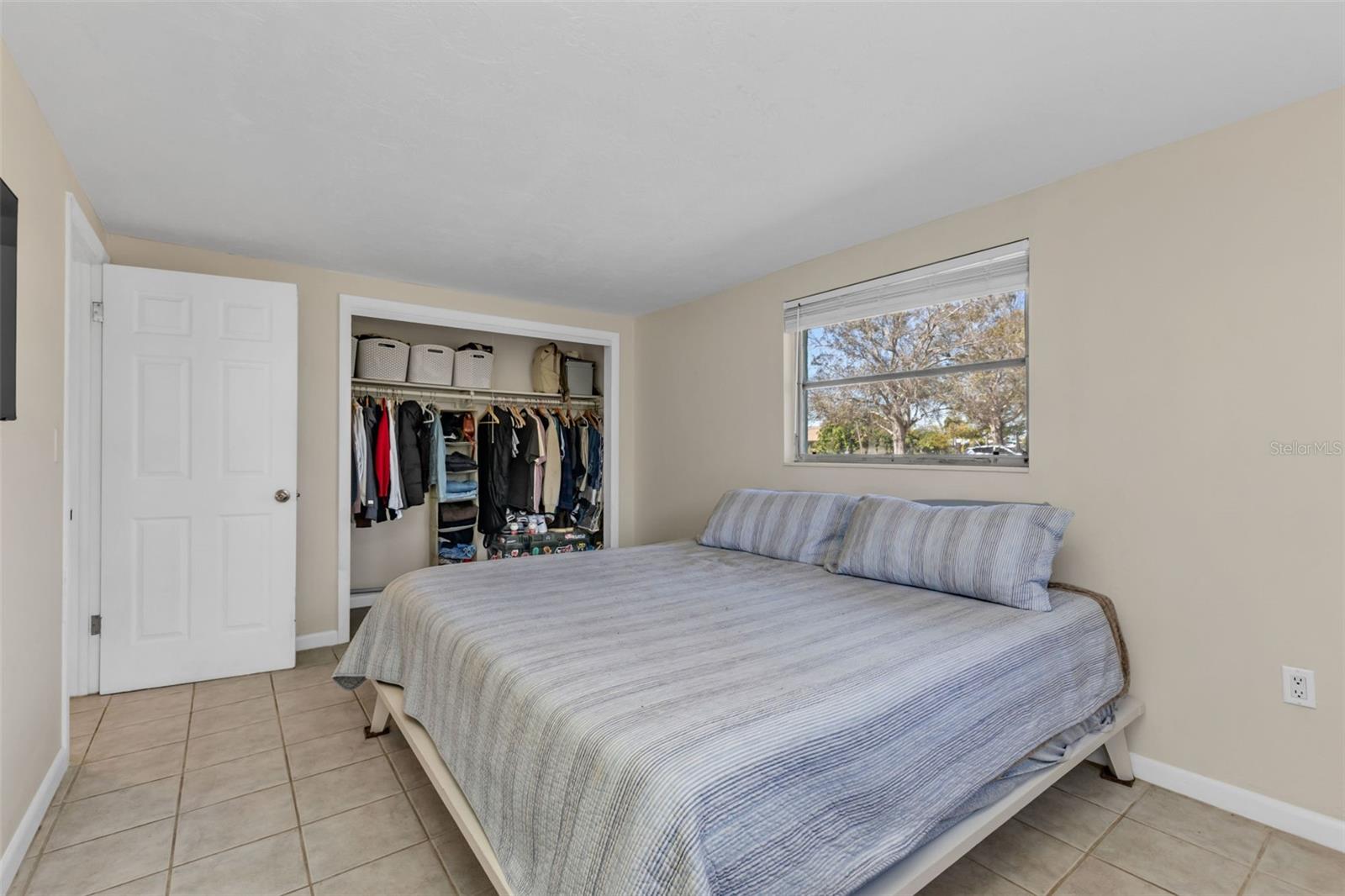 SOUTH VENICE - Residential