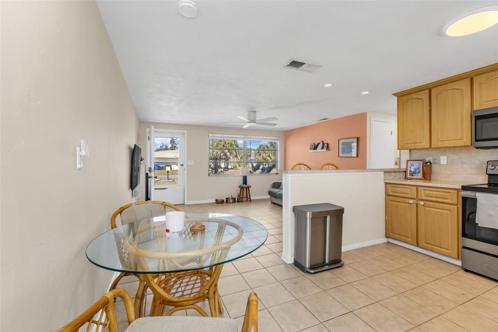 SOUTH VENICE - Residential