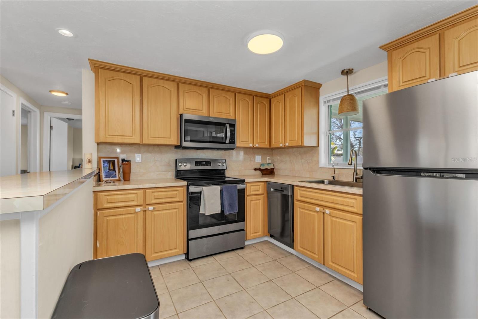 SOUTH VENICE - Residential