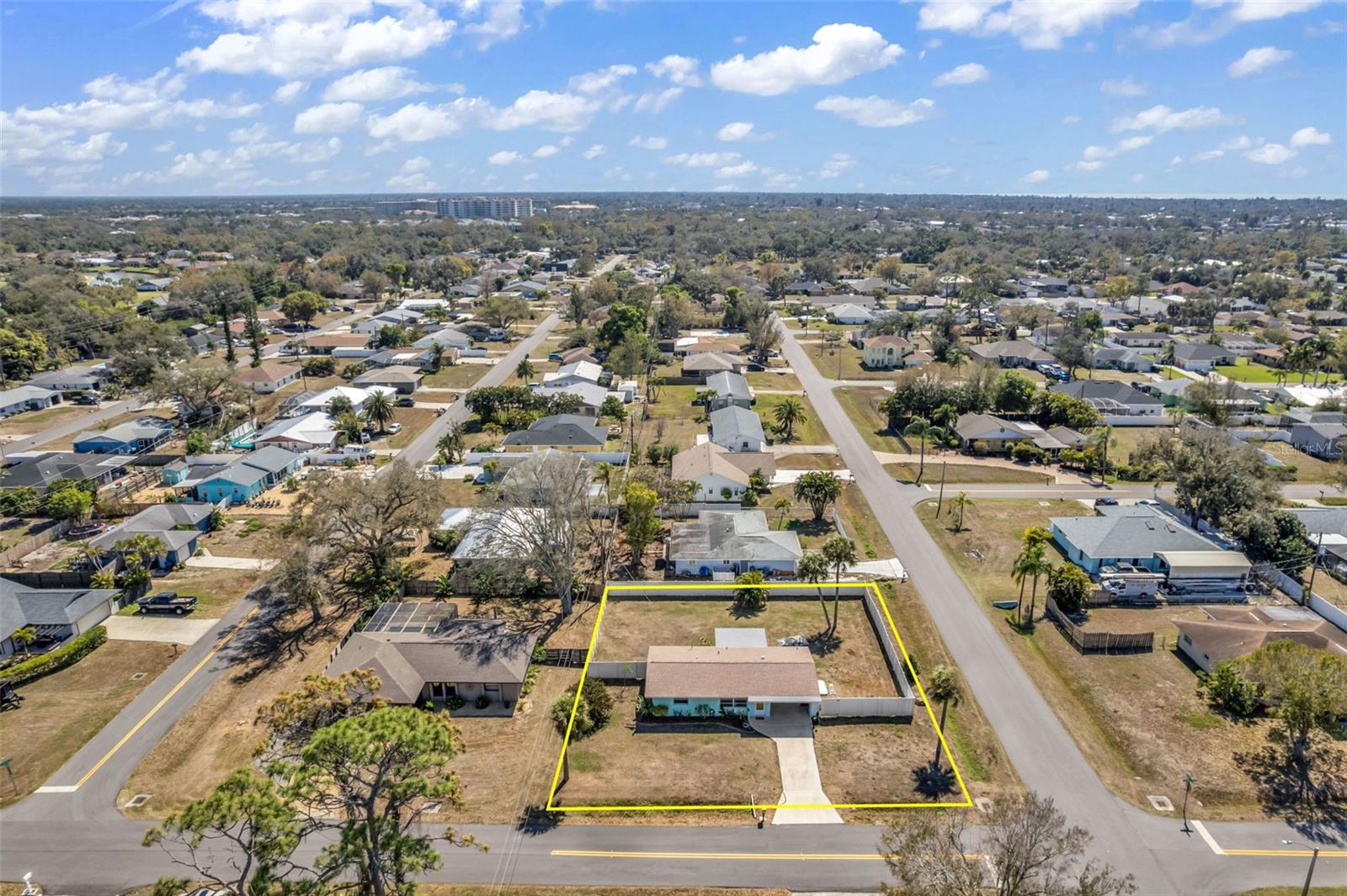 SOUTH VENICE - Residential