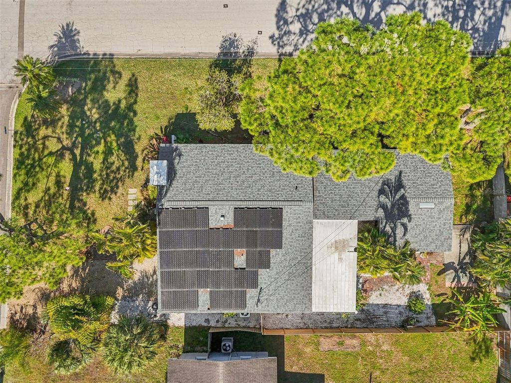 Photo of 9107 Bay Street NE, St Petersburg, FL 33702 (MLS # TB8462522)