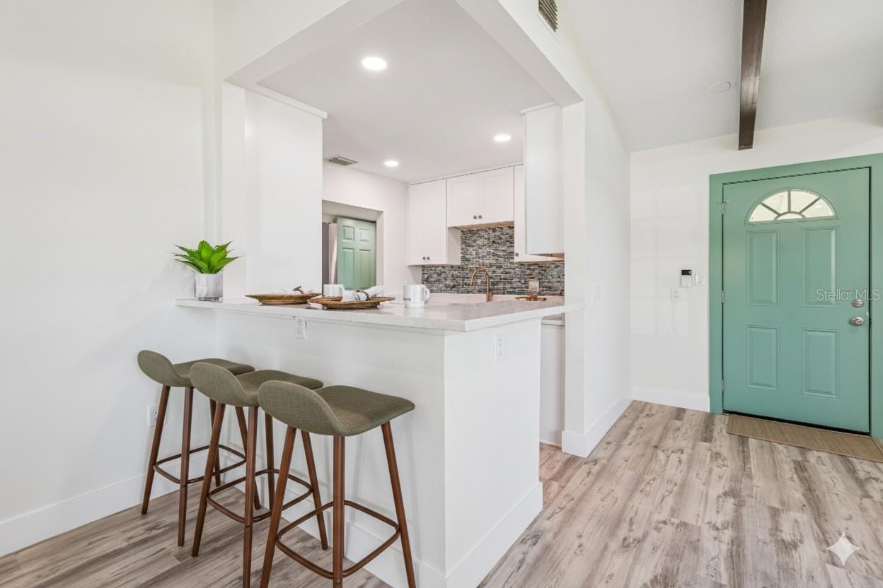 SUN-LIT SHORES - Residential