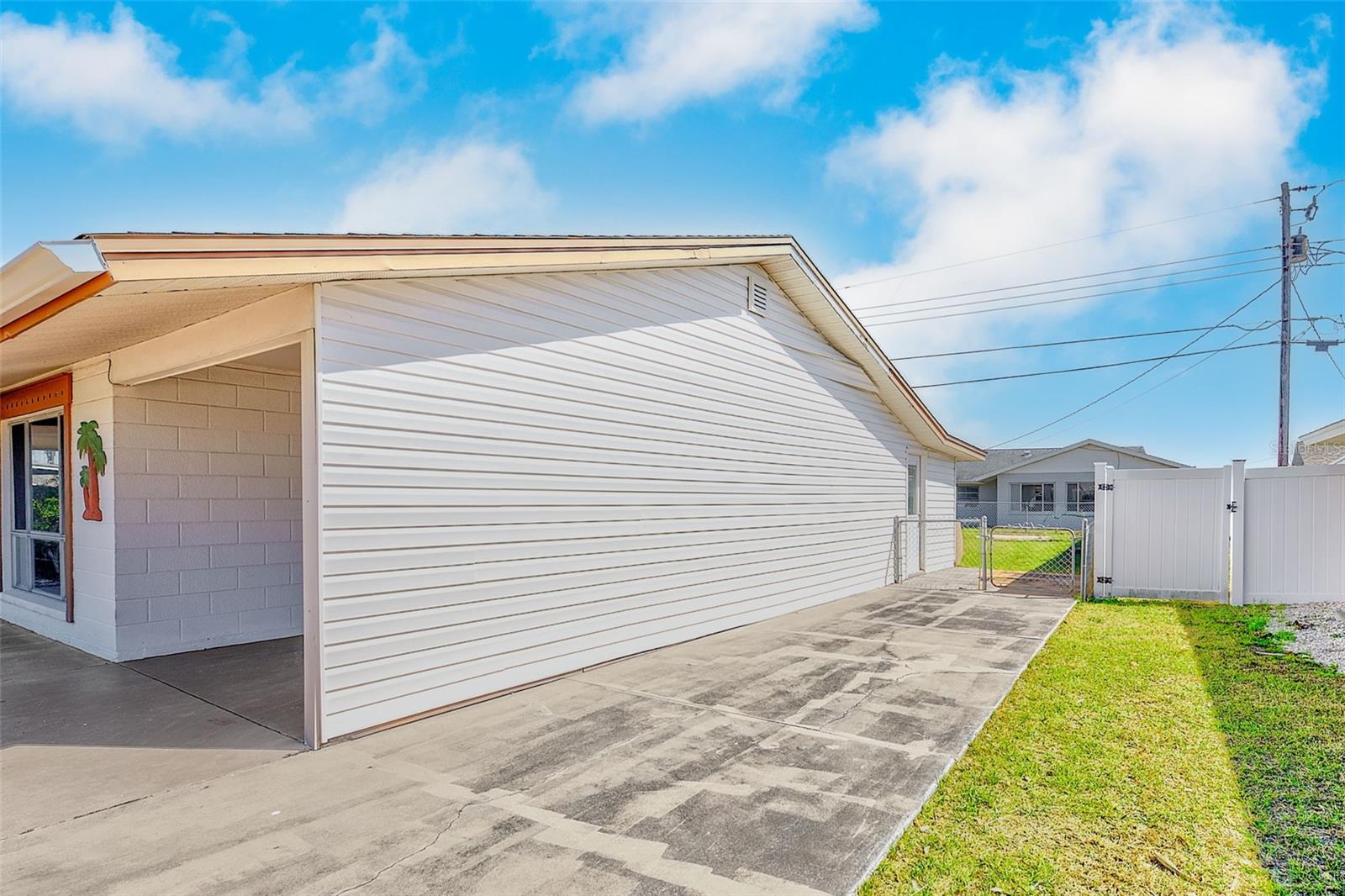 DEL WEBBS SUN CITY FLORIDA UN - Residential