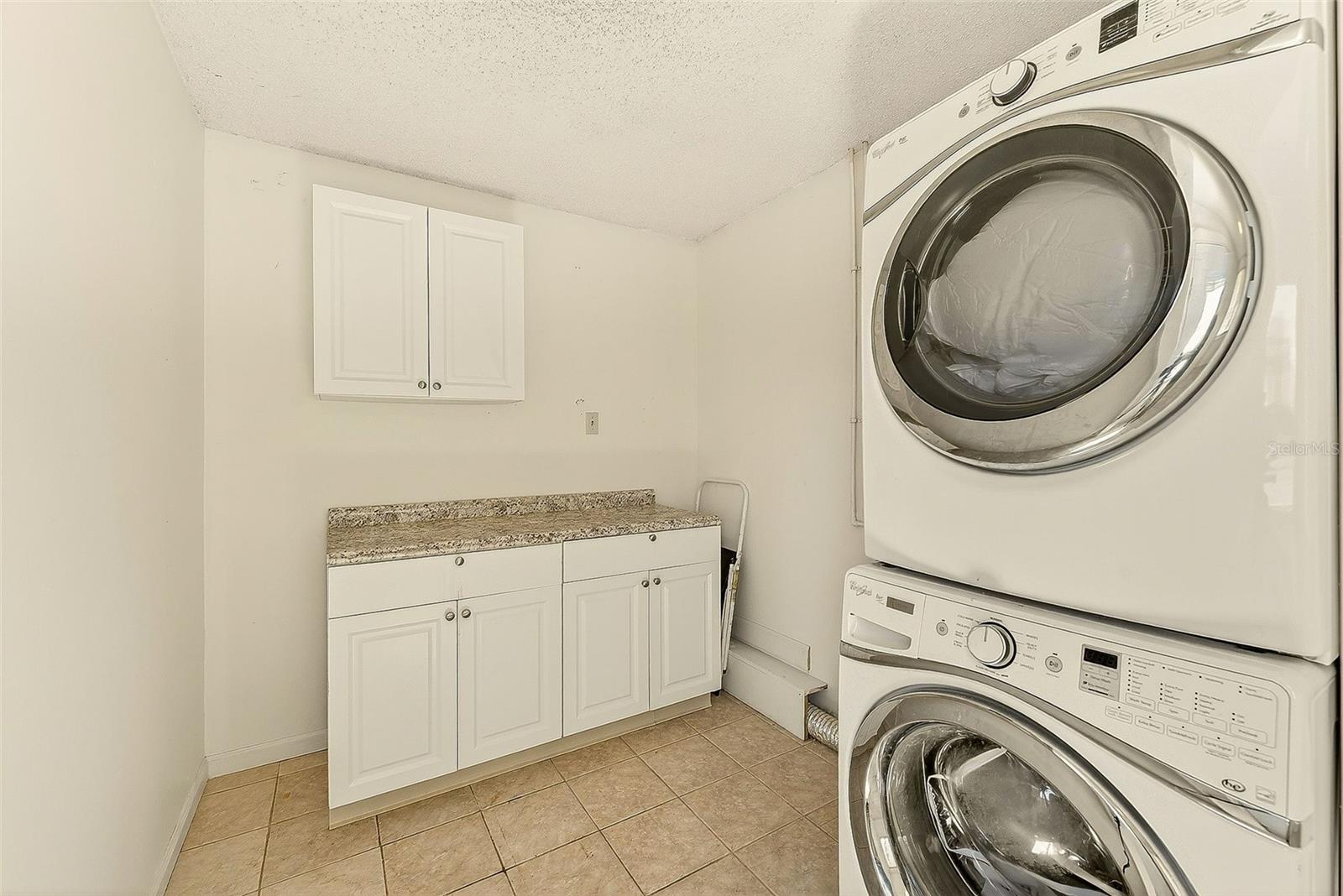 DEL WEBBS SUN CITY FLORIDA UN - Residential